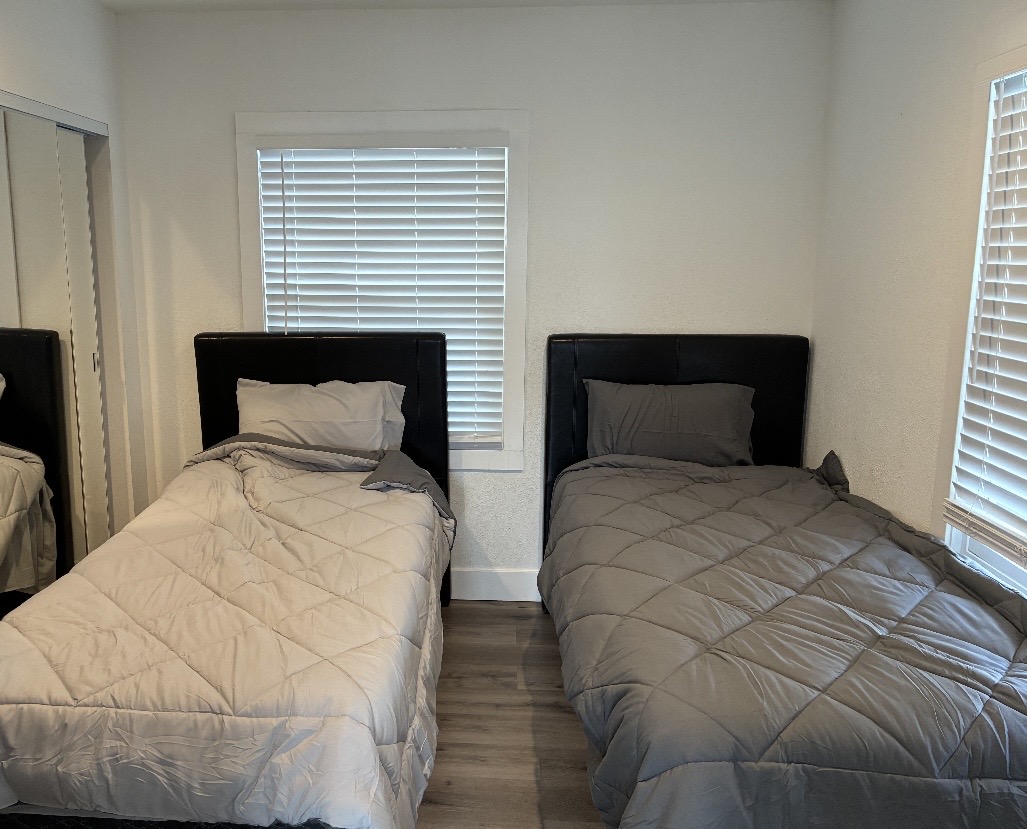 Comfortable shared bedroom with twin beds